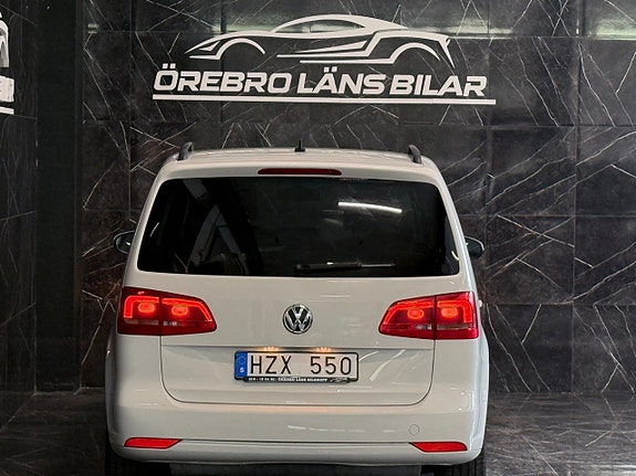 Volkswagen Touran 11 of 16
