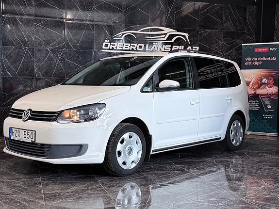 Volkswagen Touran 3 of 5