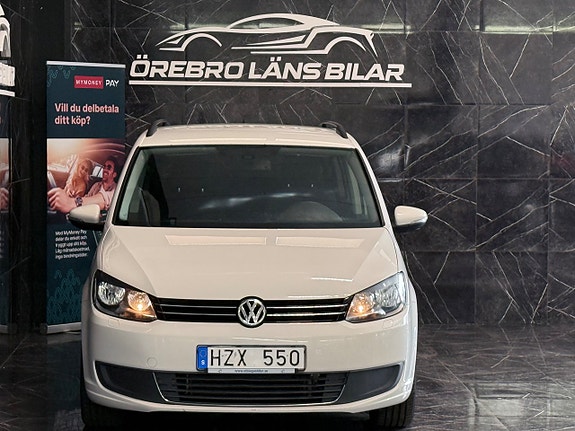 Volkswagen Touran 10 of 16