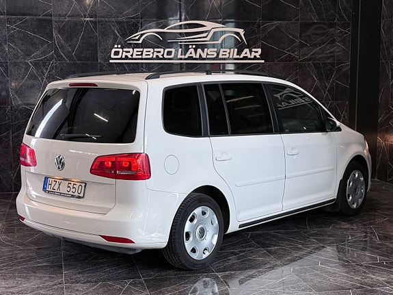 Volkswagen Touran 5 of 5