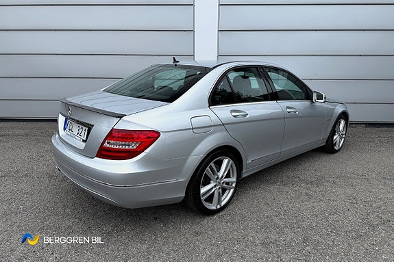 Mercedes-Benz C220 8 of 30