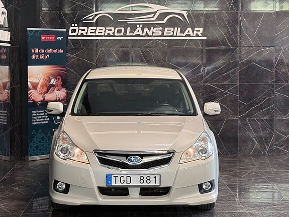 Subaru Legacy 10 of 19