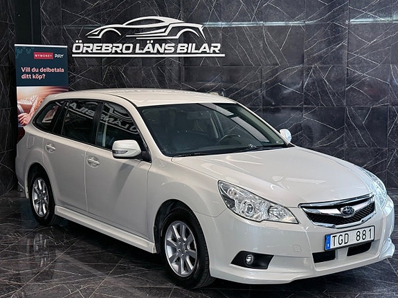Subaru Legacy 3 of 5