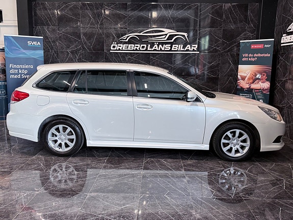 Subaru Legacy 9 of 19