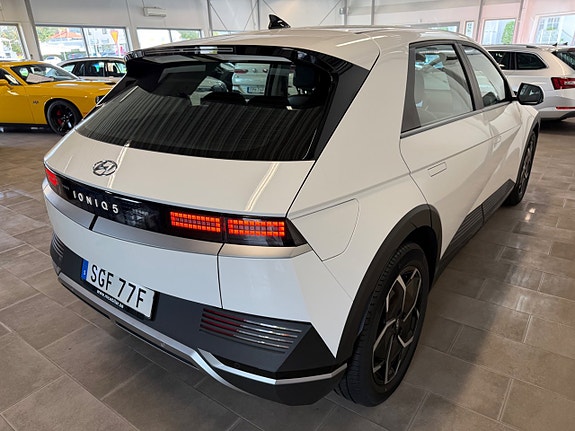 Hyundai Ioniq 5 7 of 12