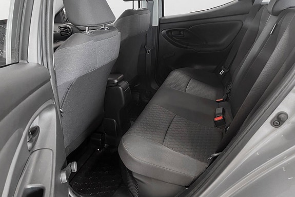 Toyota Yaris 14 of 23