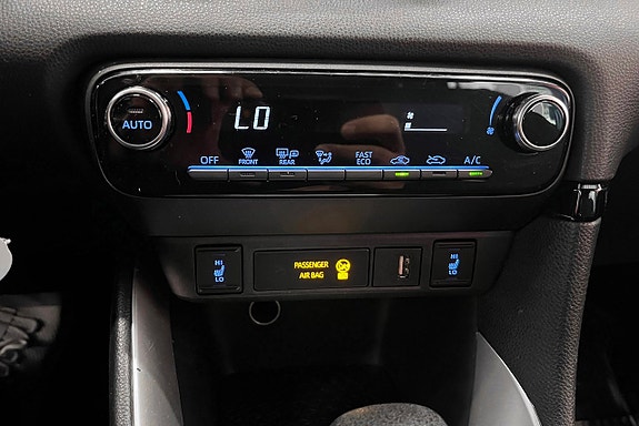 Toyota Yaris 17 of 23