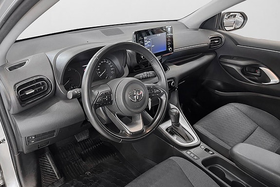 Toyota Yaris 15 of 23