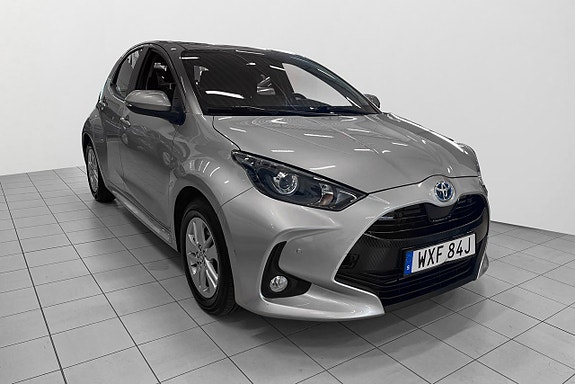 Toyota Yaris 3 of 23