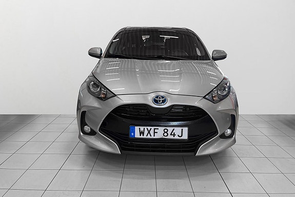 Toyota Yaris 4 of 23
