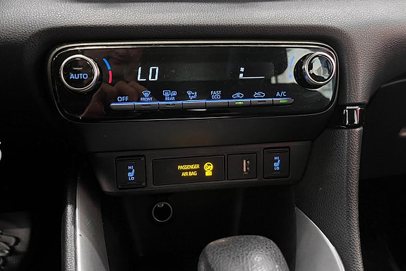 Toyota Yaris 16 of 23