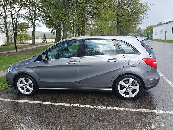 Mercedes-Benz B180 7 of 7