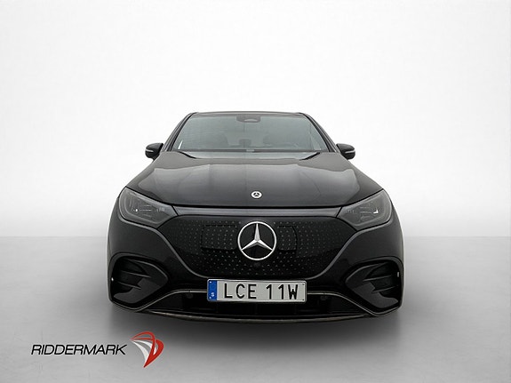 Mercedes-Benz EQE500 3 of 5