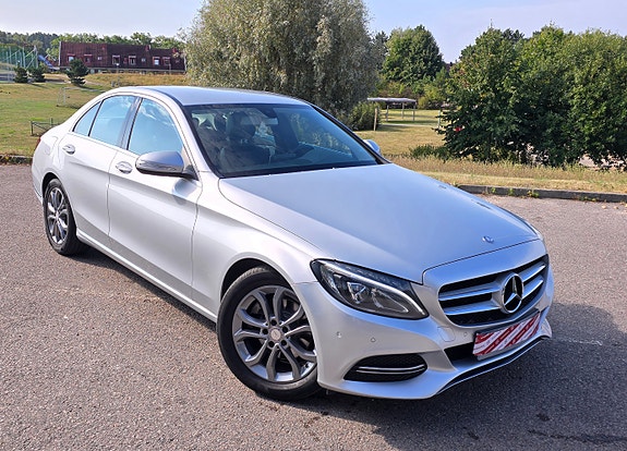 Mercedes-Benz C220 d 2 of 5