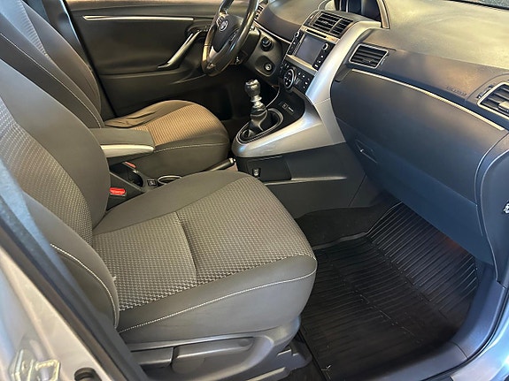 Toyota Verso 9 of 11