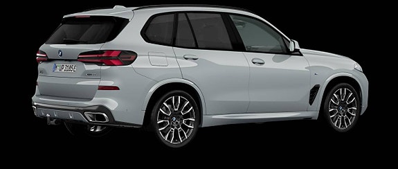 BMW X5 2 of 3