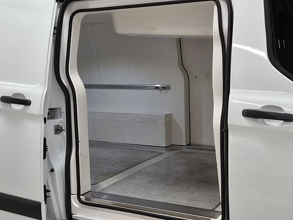 Ford Transit Custom 2 of 5
