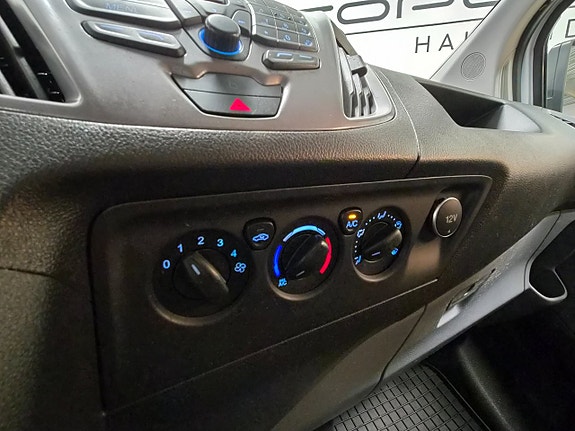 Ford Transit Custom 10 of 14