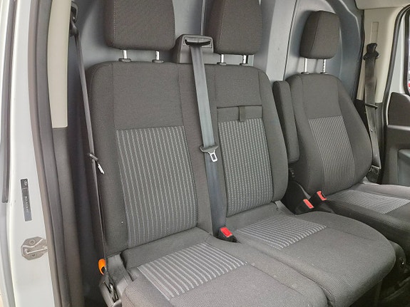 Ford Transit Custom 7 of 14
