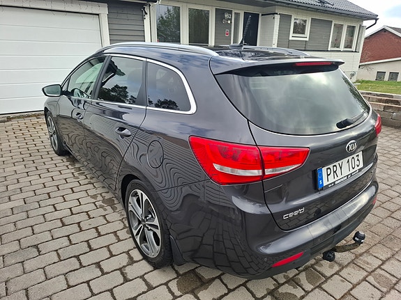 Kia Ceed 4 of 11