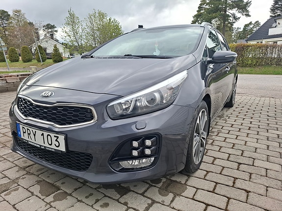 Kia Ceed 8 of 11