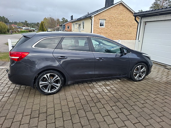 Kia Ceed 3 of 11