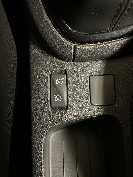 Renault Clio 18 of 19