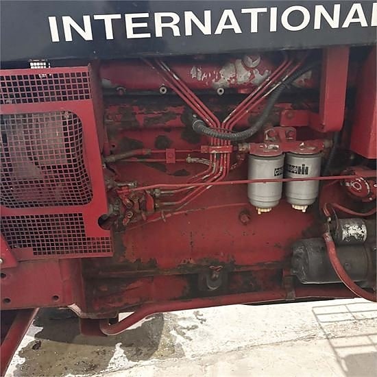 International IH 1055 6 of 30