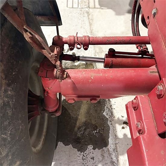 International IH 1055 7 of 30