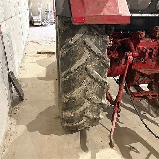 International IH 1055 10 of 30