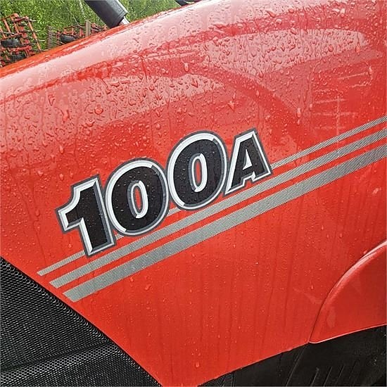 Case IH Farmall 100 A 8 of 30