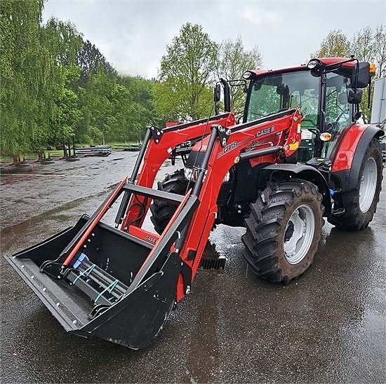 Case IH Farmall 100 A 2 of 30