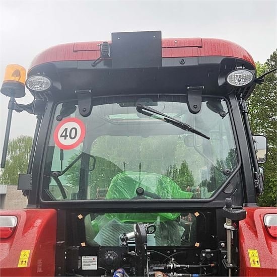 Case IH Farmall 100 A 12 of 30