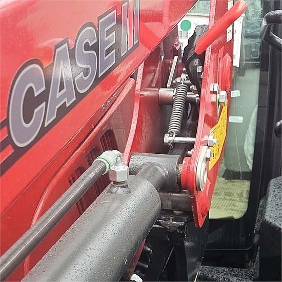 Case IH Farmall 100 A 11 of 30