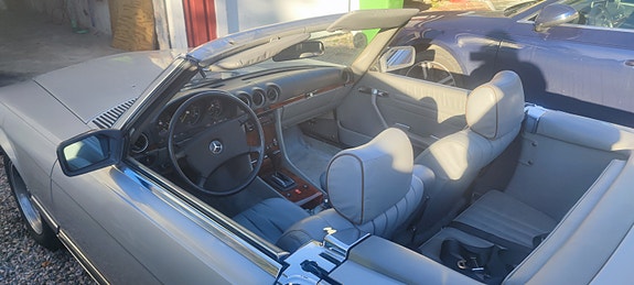 Mercedes-Benz 380 SL 5 of 5