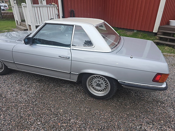 Mercedes-Benz 380 SL 9 of 9