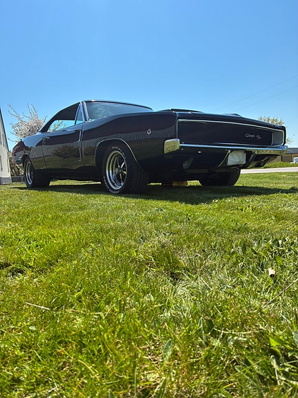 Dodge Charger 4 of 5