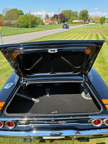 Dodge Charger 3 of 5