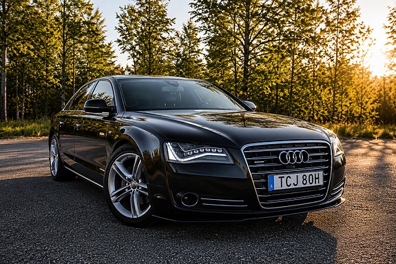 Audi A8 2 of 18