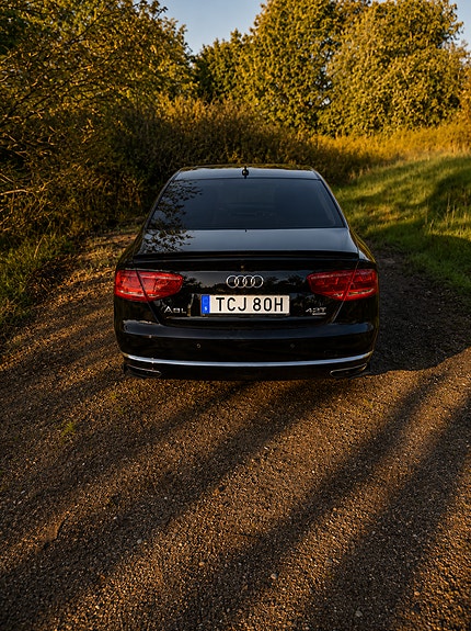 Audi A8 11 of 18