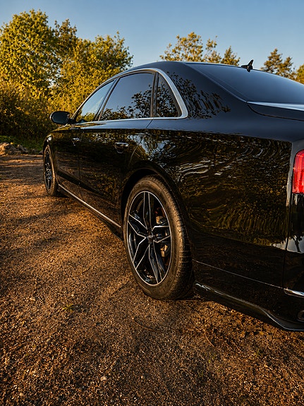 Audi A8 10 of 18