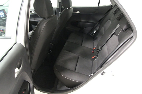 Kia Picanto 20 of 24