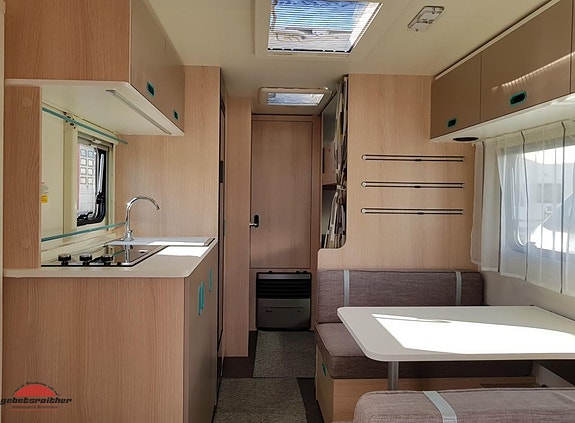 Adria Aviva 2 of 7