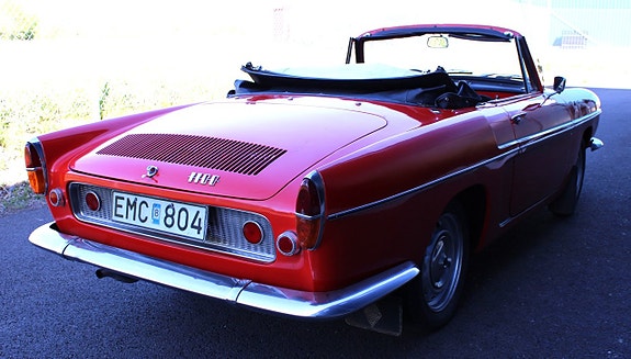 Renault Caravelle 2 of 14