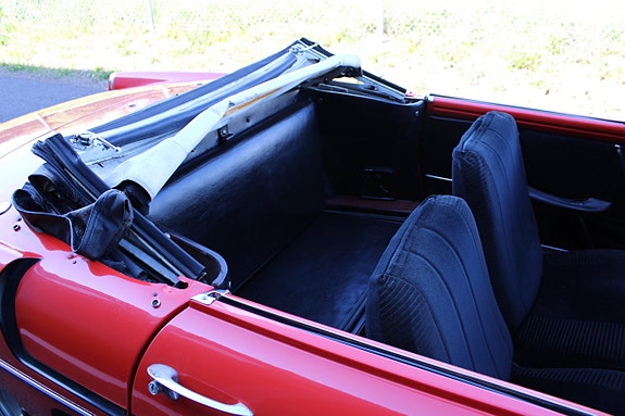 Renault Caravelle 10 of 14