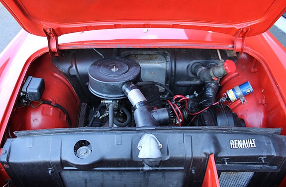 Renault Caravelle 11 of 14