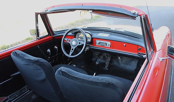 Renault Caravelle 9 of 14