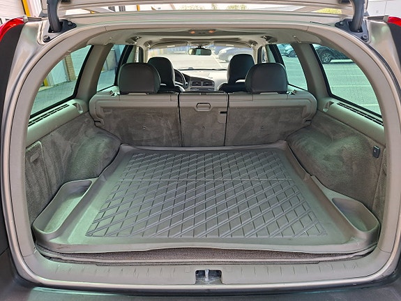 Volvo XC70 8 of 10