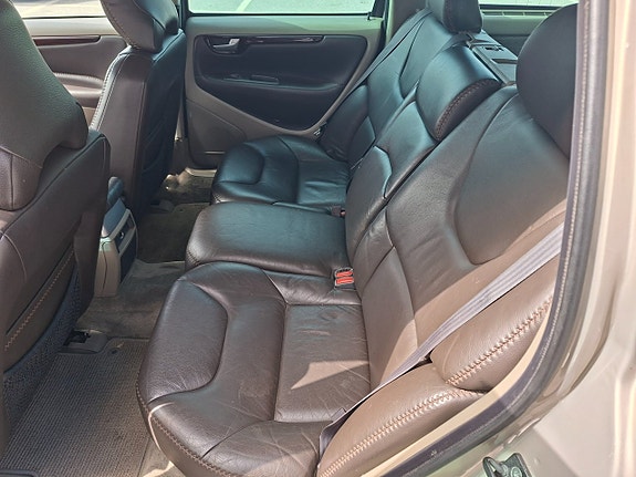 Volvo XC70 9 of 10