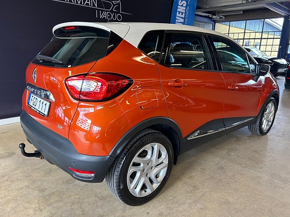 Renault Captur 3 of 21